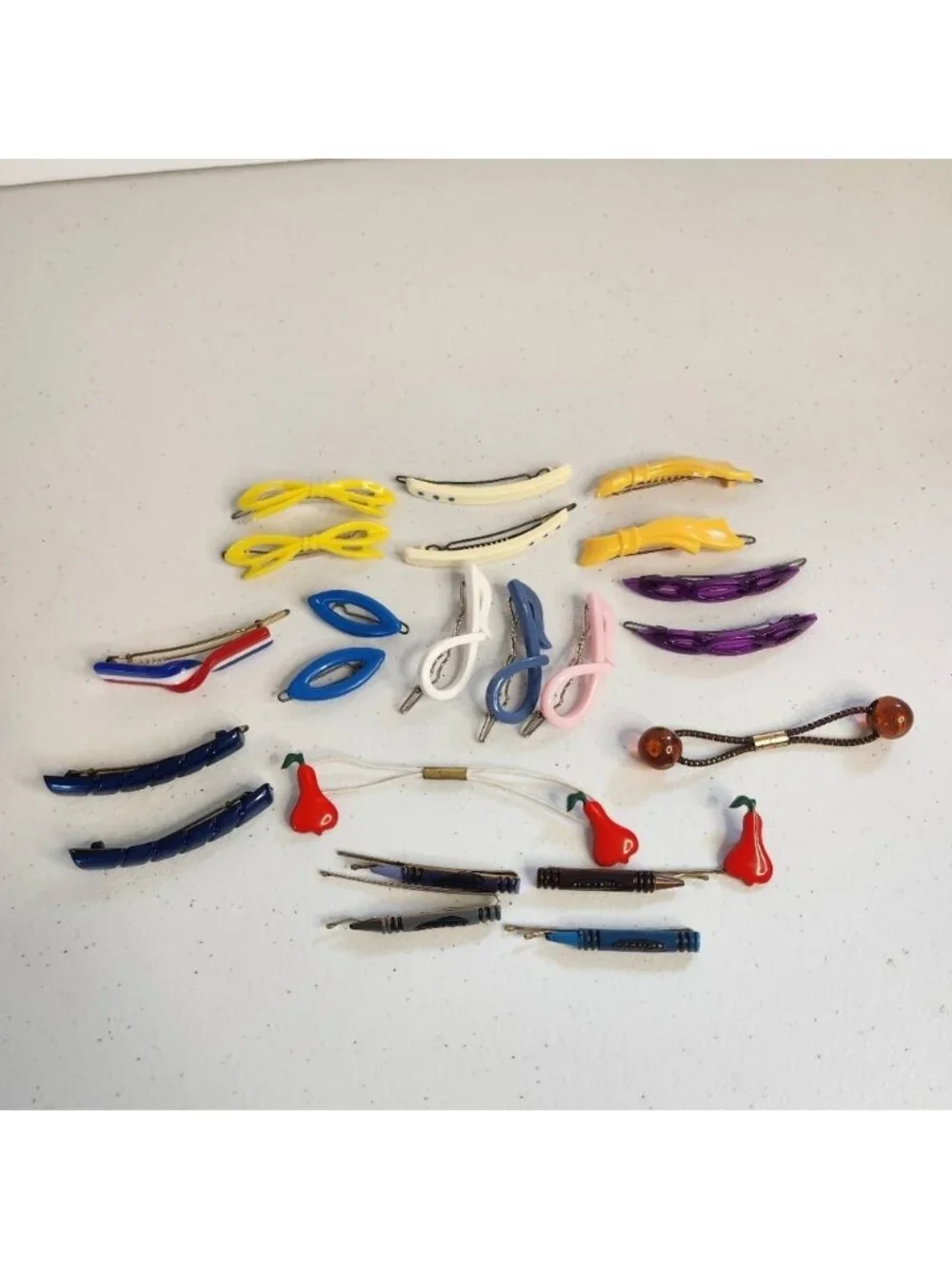 Vintage Girls Plastic Hair Barrettes 70s 80s Mixed Lot Goody Bobby Pins Crayons